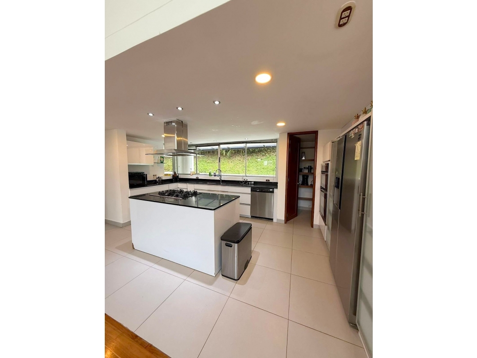 Venta Casa unidad cerrada Alto del Escobero Envigado — foto 4