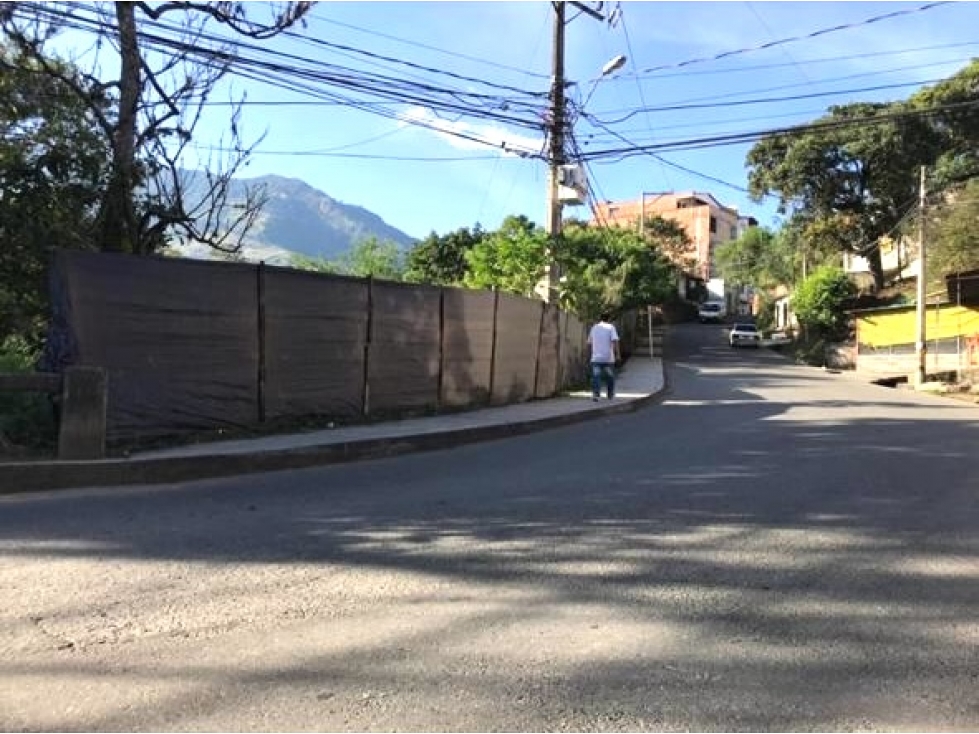 VENTA Lote COMERCIAL MIXTO Copacabana vía principal cerca D1 — foto 2