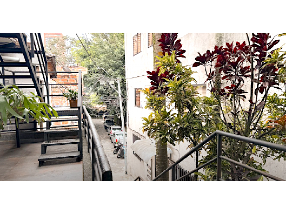 Venta Casa El Poblado El Tesoro con 4 Lofts AMOBLADOS para AIRBNB — foto 2