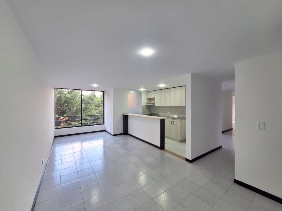 Venta Apartamento Loma San Julian 90m2 a una cuadra de Avenida Poblado