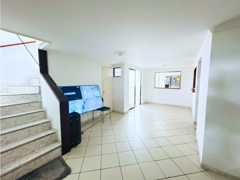 Venta Casa Unifamiliar Mallorca Guayabal ideal vivienda o empresa — foto 2