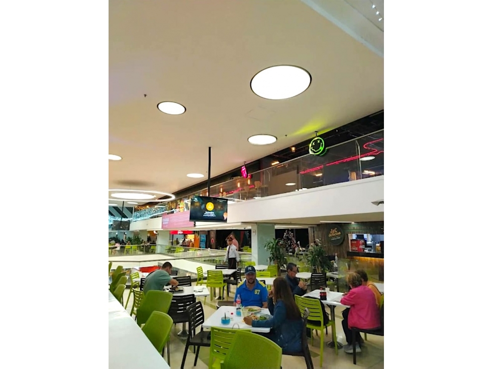 Venta Local Unicentro Medellín con RENTA vigente. ZONA DE COMIDAS — foto 5