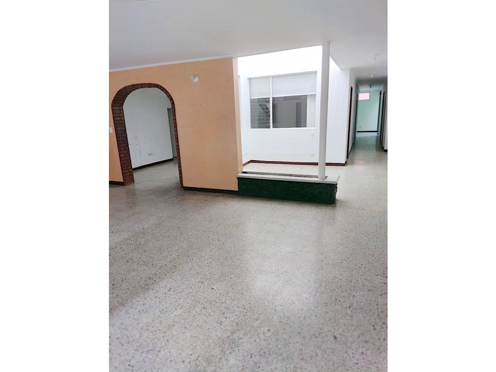 Venta Casa Laureles Segundo Piso cercana a Santa Teresita y UPB