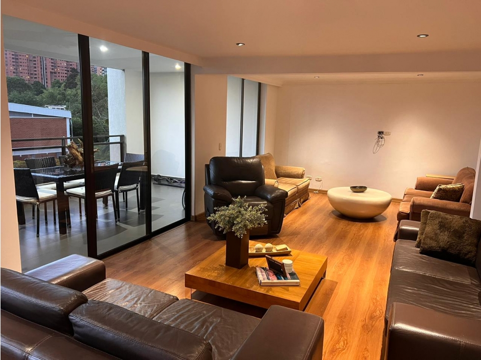 Venta Apartamento REFORMADO El Poblado Los Balsos con Inferior — foto 3
