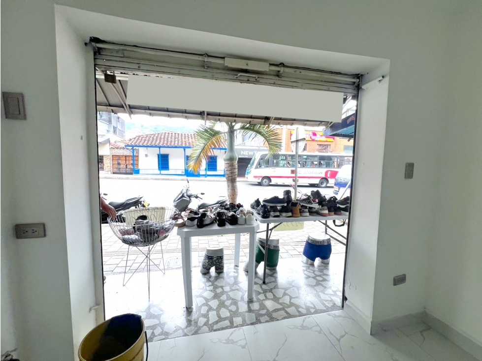 Venta Local Itagüí Centro de la Moda excelente ubicación comercial