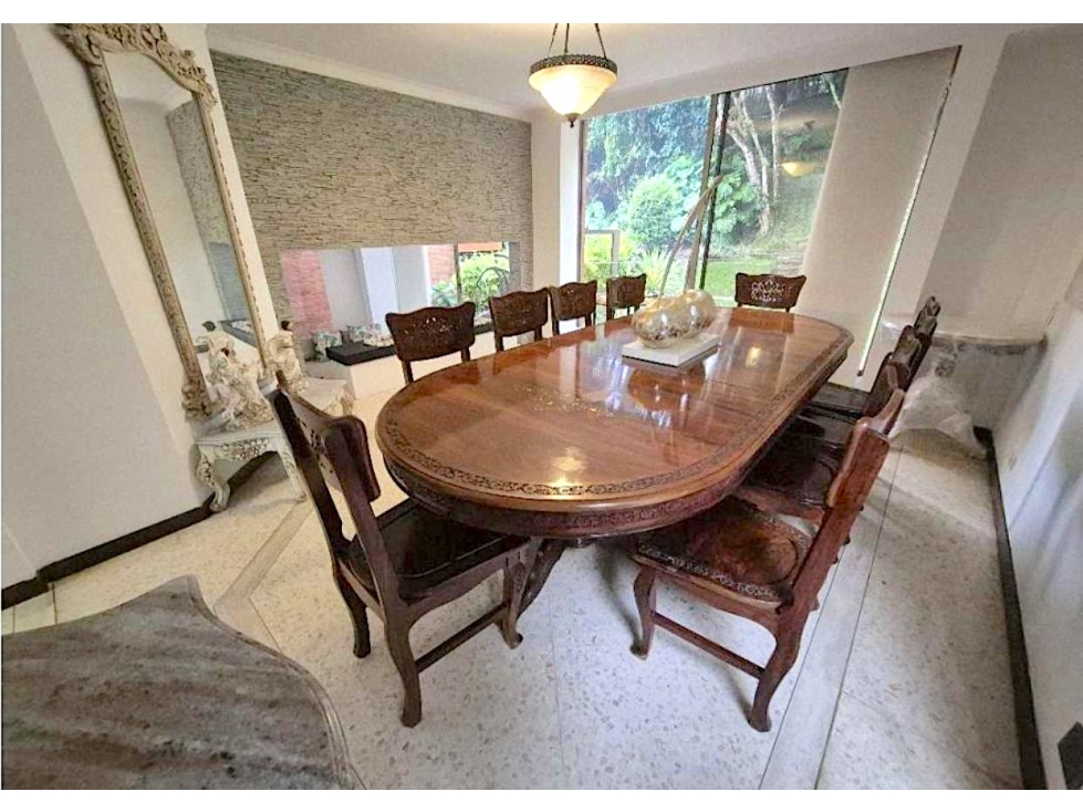 Venta casa en El Poblado Los Balsos Remodelada y con zona verde — foto 5