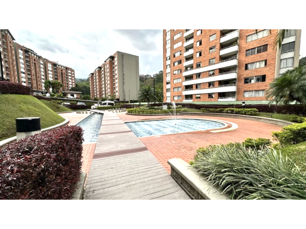 Venta Apartamento Laureles La Almería en Unidad Tipo Club — foto 2