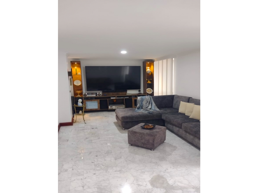 Venta Apartamento Laureles Santa Teresita con piscina pequeña — foto 3