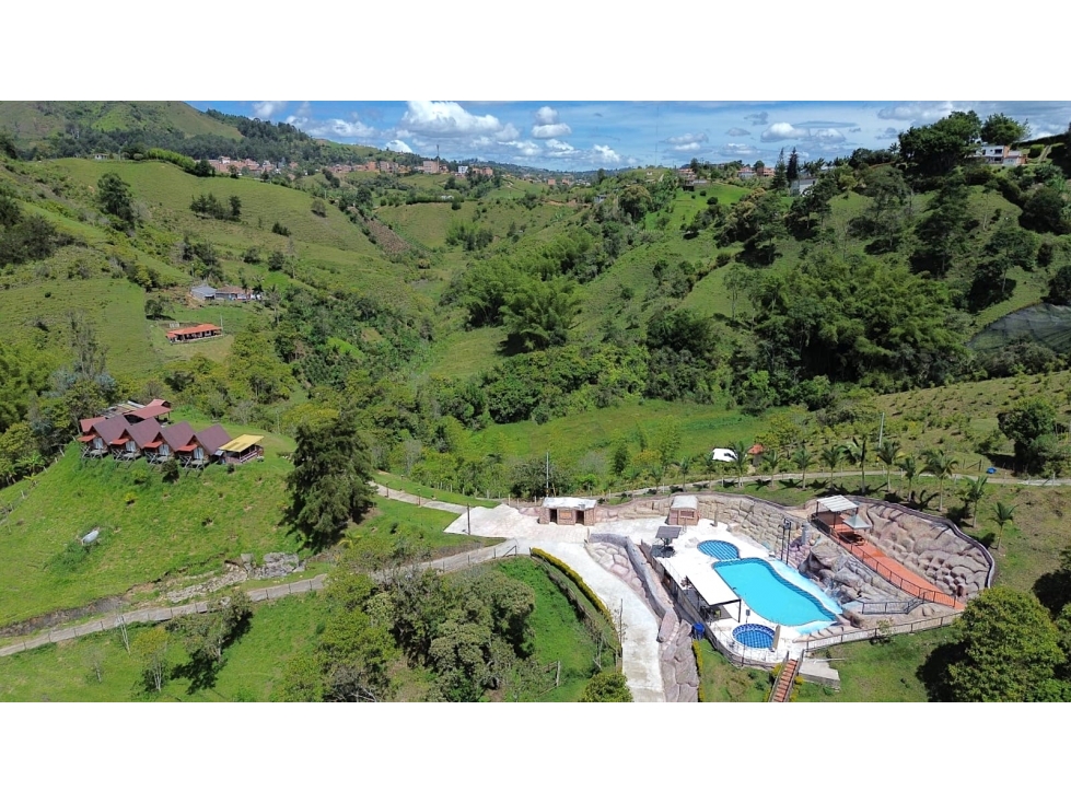 Venta Hotel via al Viejo Peñol cercano a Guatapé con Piscina y Chalets — foto 4
