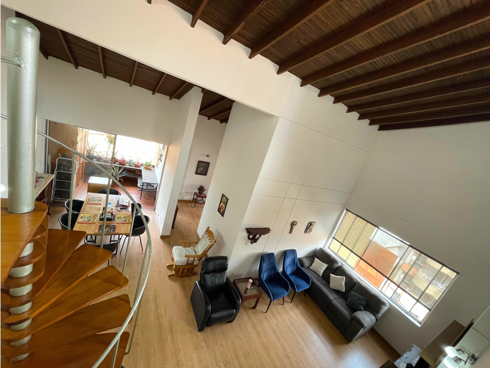 VENTA Apartamento Laureles Segundo Parque ¡ÚLTIMO piso con mezzanine! — foto 3