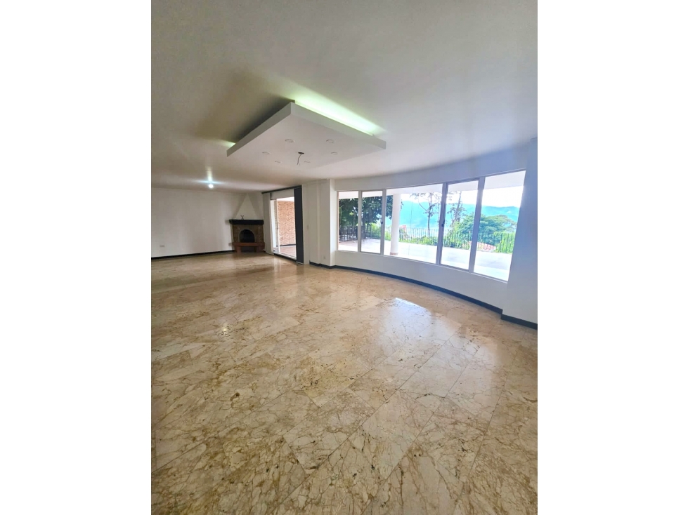 Venta Casa La Calera El Poblado 5 alcobas vista y deck — foto 6