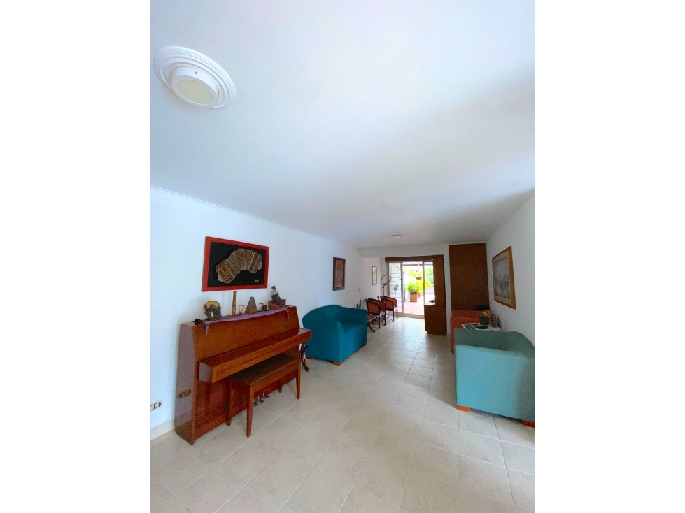 Venta Apartamento en Suramericana con gran terraza privada — foto 3