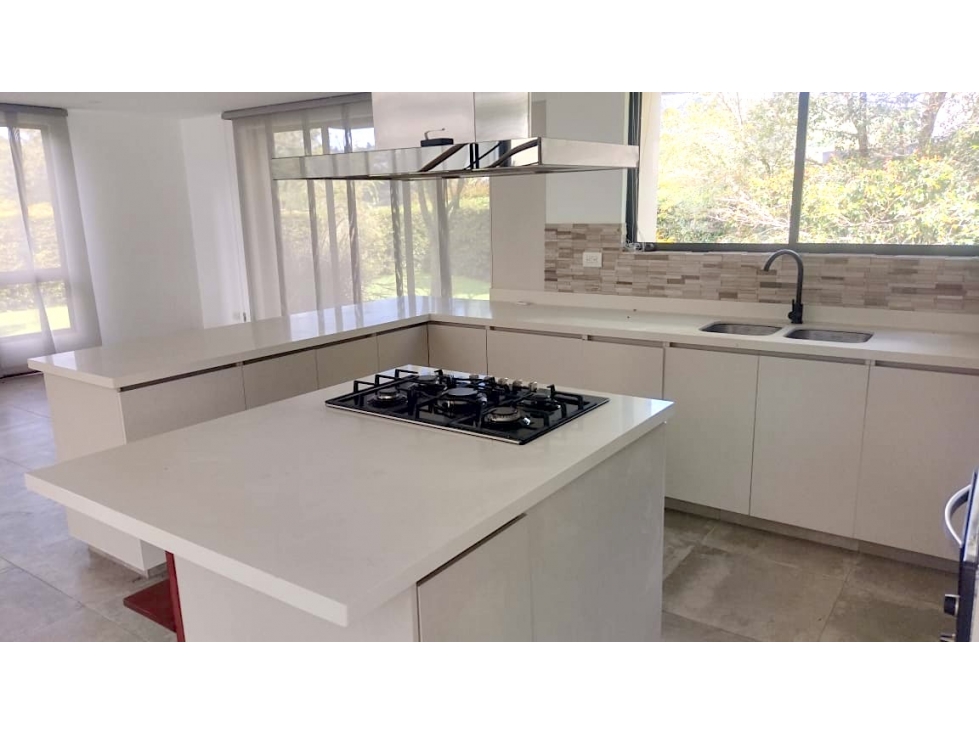 Venta Casa Campestre vía San Antonio La Ceja Parcelación Exclusiva — foto 4