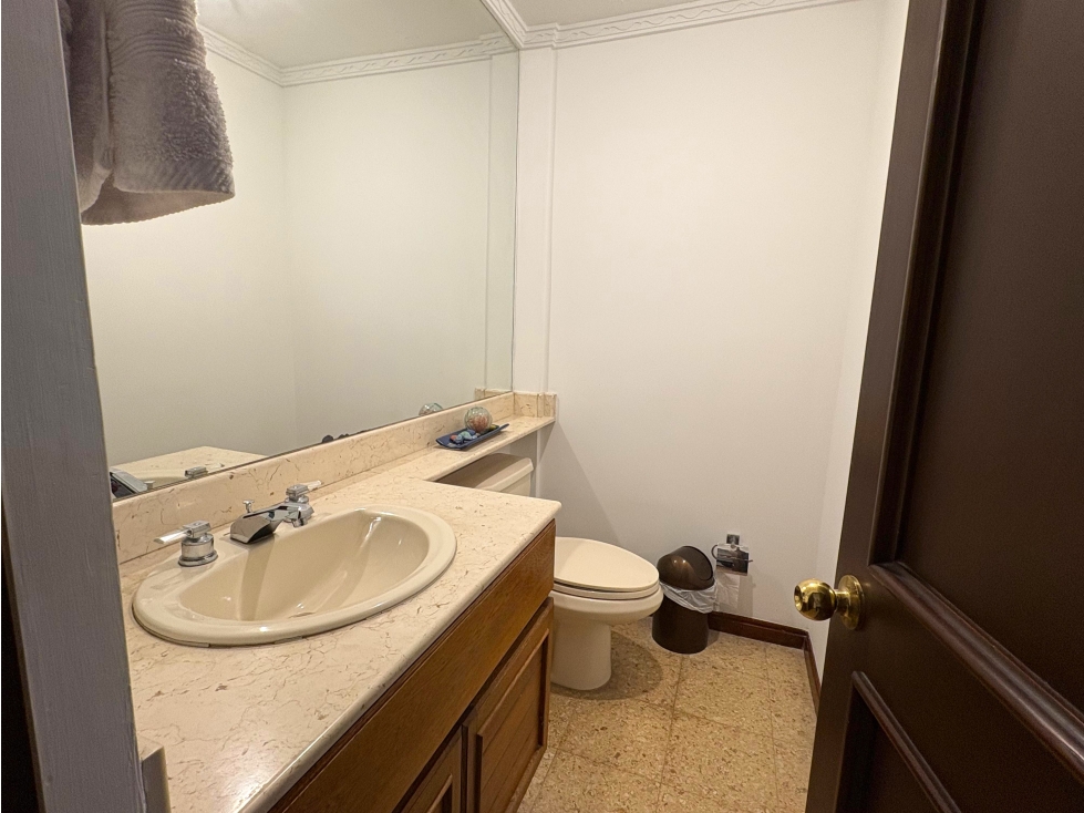 Venta Casa El Poblado cerca Amsterdam y El Tesoro en Unidad — foto 4