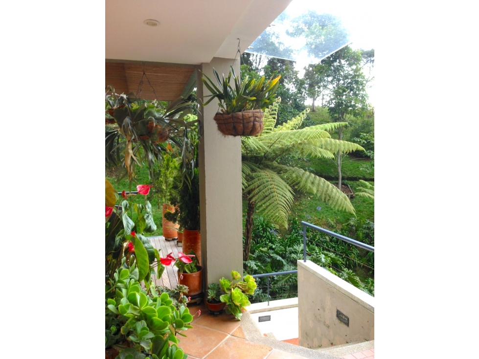 Venta Casa Loma del Escobero Envigado Unidad Cerrada con bosque nativo — foto 3