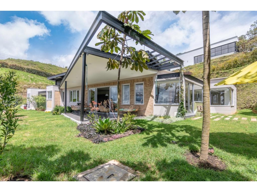 Venta Casa en Parcelación Alto de las Palmas la esperanza cerca VIVA
