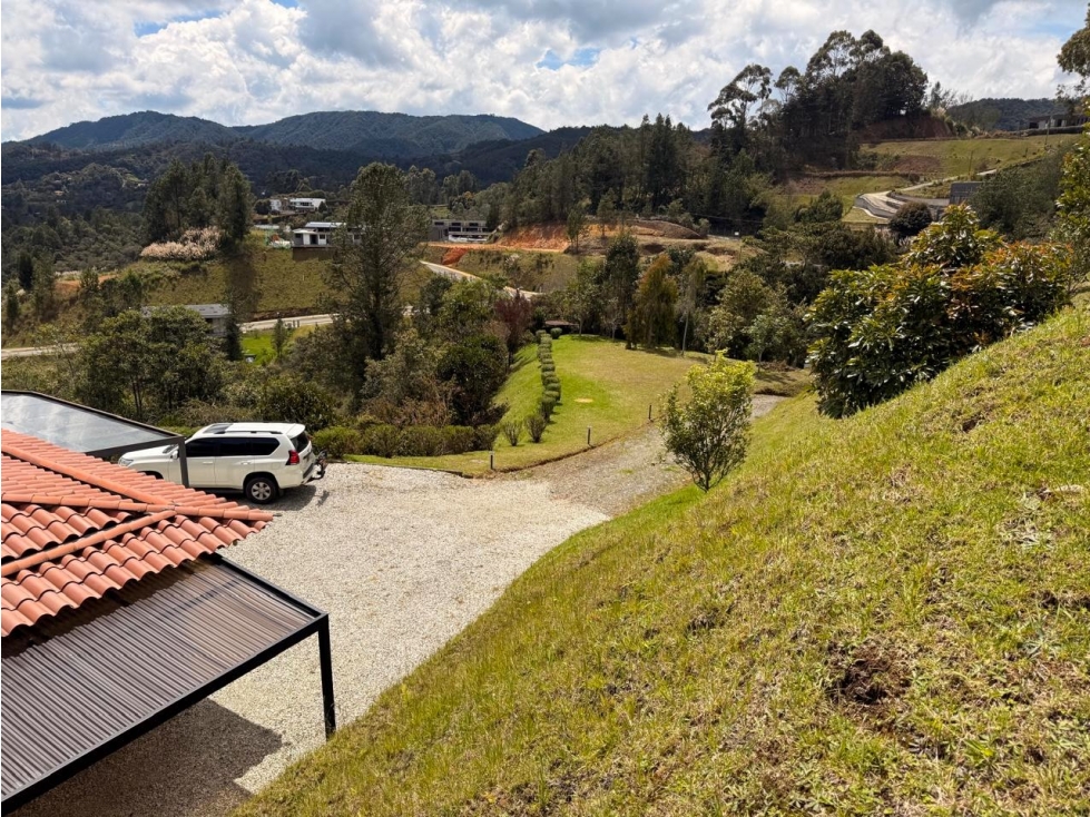 Venta Casa Campestre Independiente Alto del Escobero Posible 2 casas — foto 4