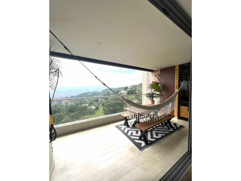 Venta Apartamento PREMIUM Altos del Poblado | Vista Abierta a Ciudad