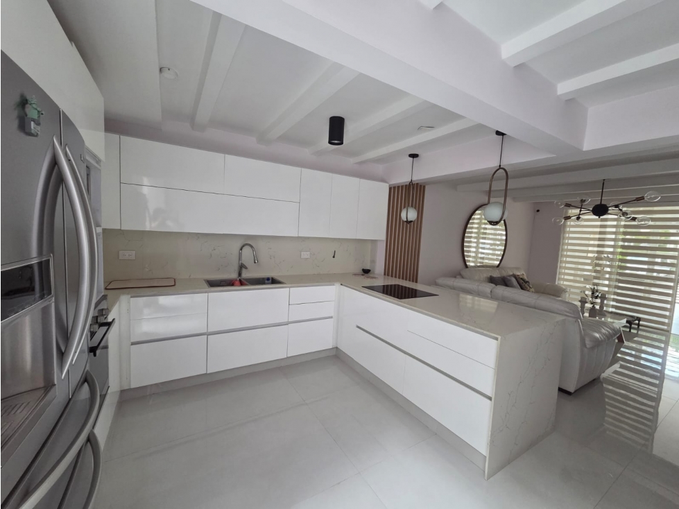 Venta Casa La Mota con acceso directo Arkadia y Clínica DESOCUPADA — foto 4