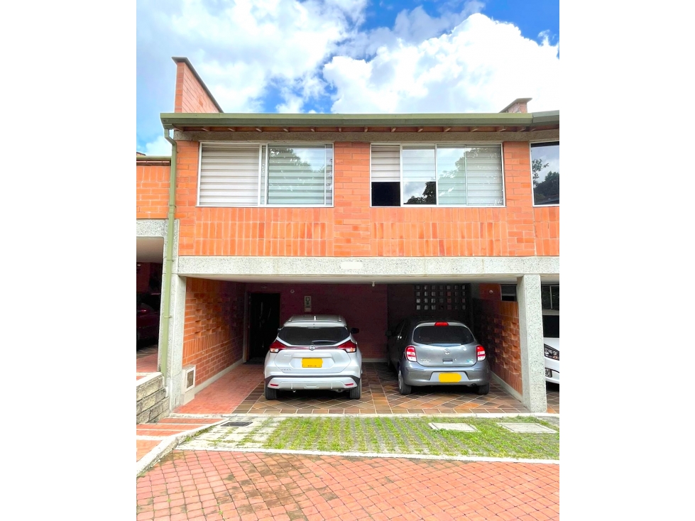 Venta Casa Transversal Intermedia cerca Terracina Envigado en Unidad — foto 2