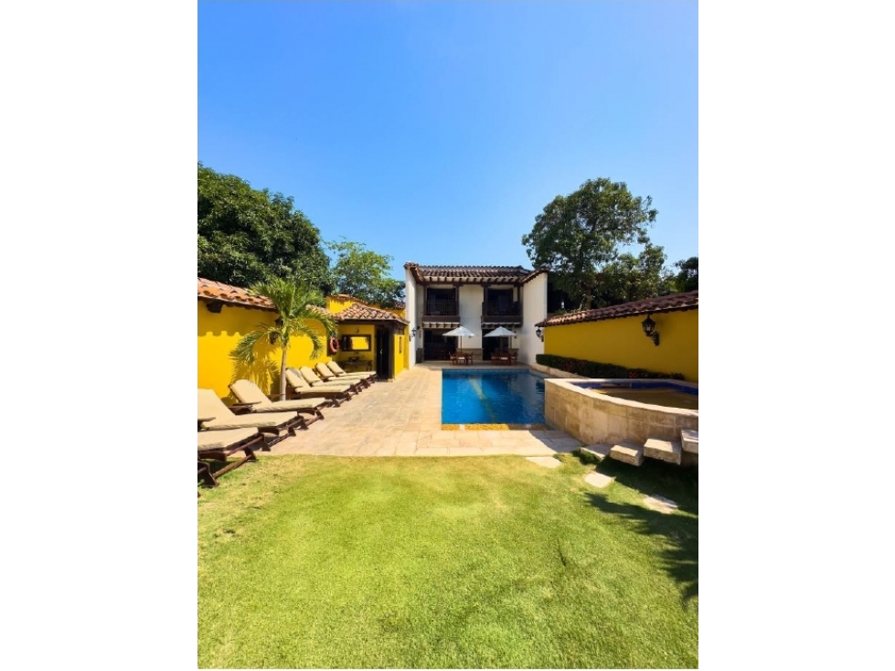 Venta INVERSION Hotel Santa Fe de Antioquia cerca al parque - 3
