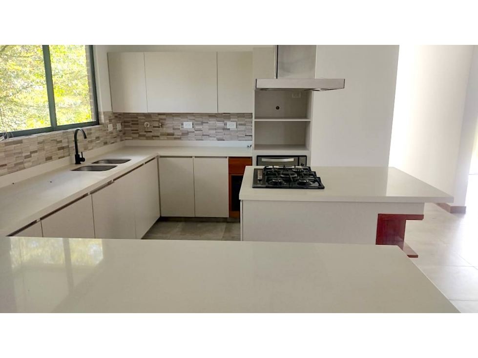 Venta Casa Campestre vía San Antonio La Ceja Parcelación Exclusiva — foto 5