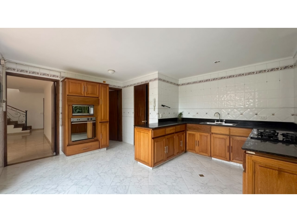 Venta Casa La Concha El Poblado 4 alcobas Desocupado — foto 6