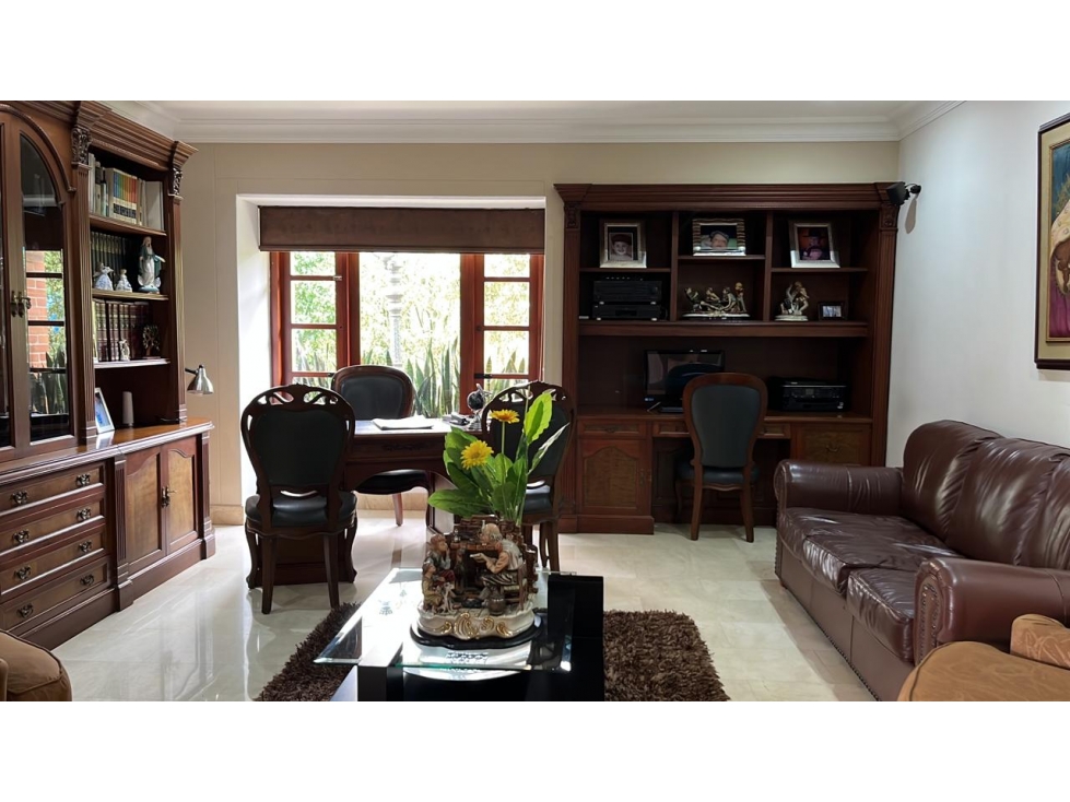 Venta Casa Elegante El Poblado La Calera en Exclusiva Unidad — foto 4
