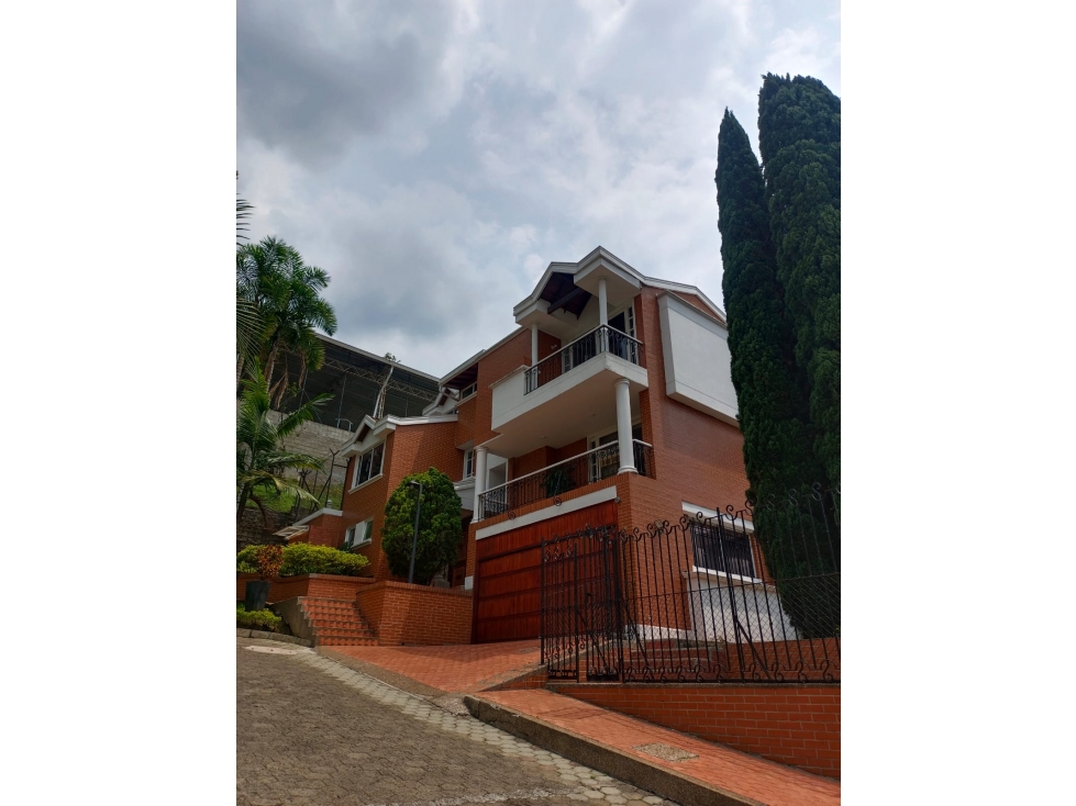 Venta Casa El Poblado, Cola del Zorro, cerca al Ces