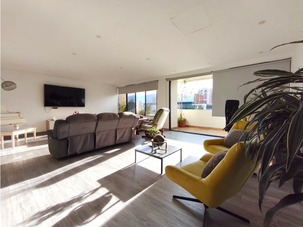 Venta Apartamento cerca Av El Poblado El Campestre Oportunidad Única
