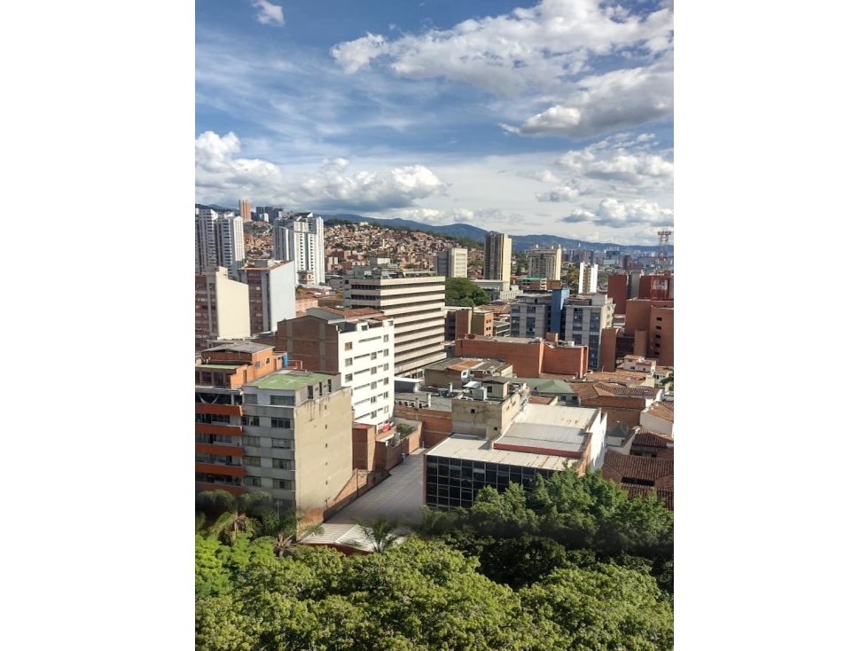 Venta Apartamento Centro de Medellín La Playa REFORMADO 202 m². VISTA — foto 3