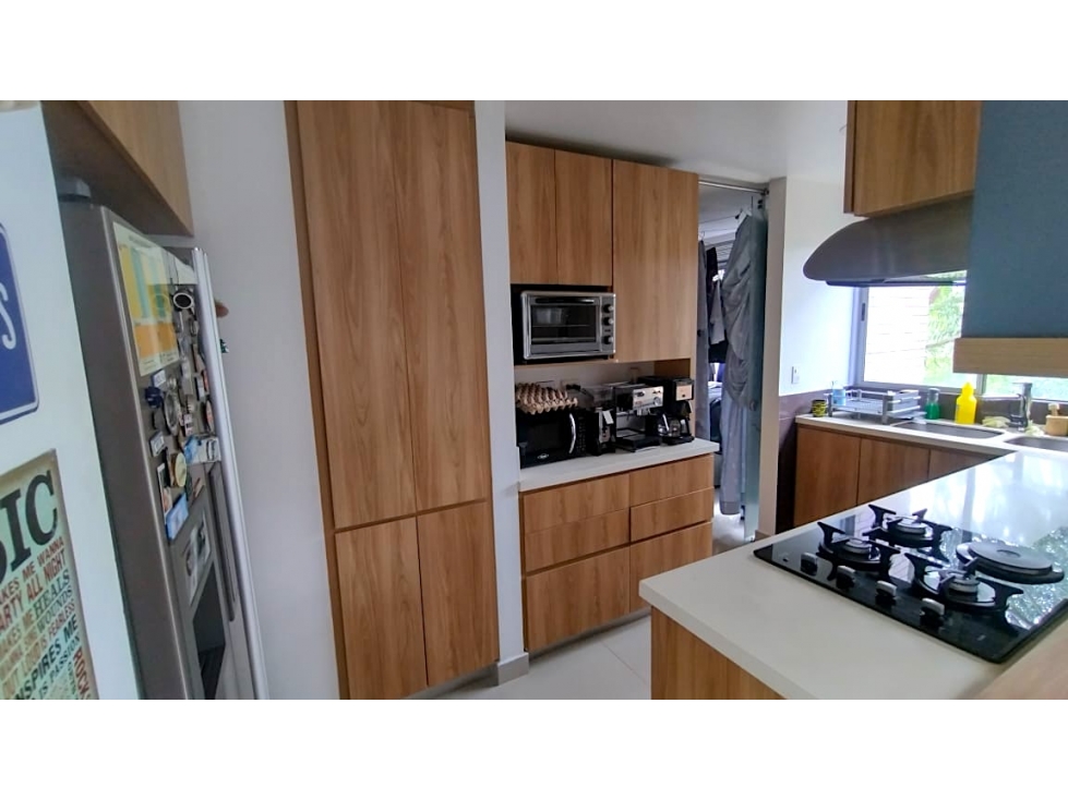 Venta Apartamento Las Santas Mall Verona El Poblado en Unidad Completa — foto 6