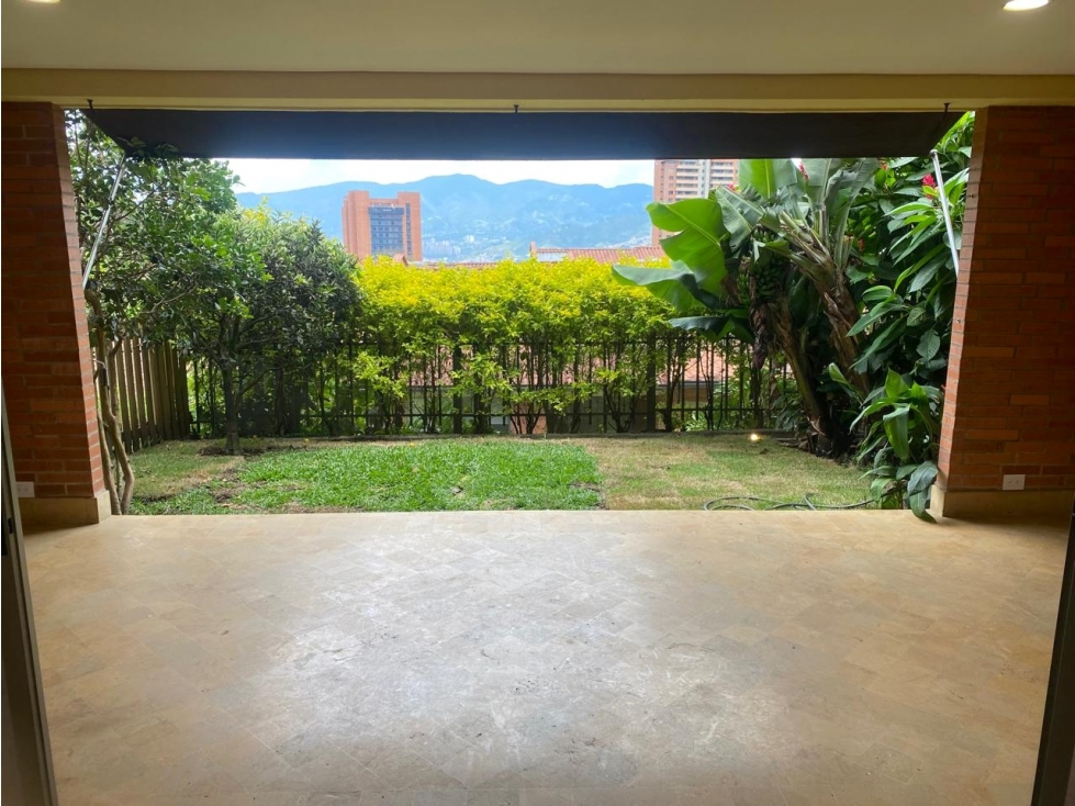 Venta Casa El Poblado LA CALERA cerca a El Tesoro en Unidad Completa — foto 2