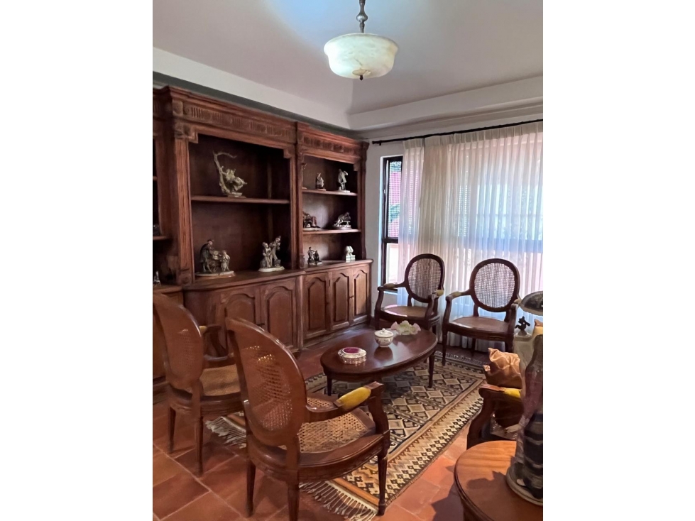 Venta o Renta Casa independiente en el Poblado Inferior con la 10 — foto 4