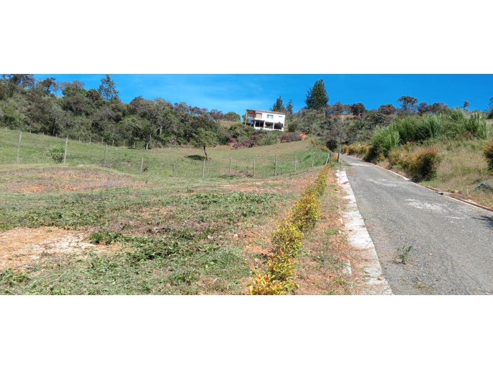 Venta Lote Guarne LA CLARA Guarne cercano al Aeropuerto para 2 Casas