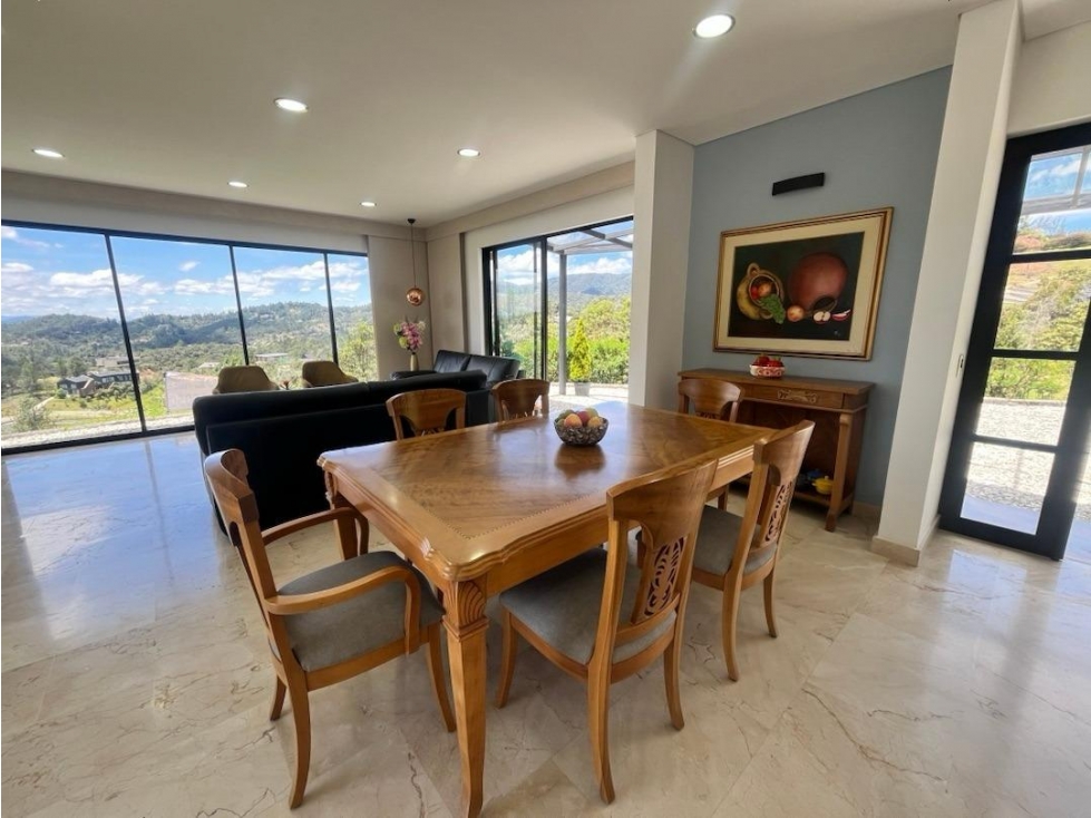 Venta Casa Campestre Independiente Alto del Escobero Posible 2 casas