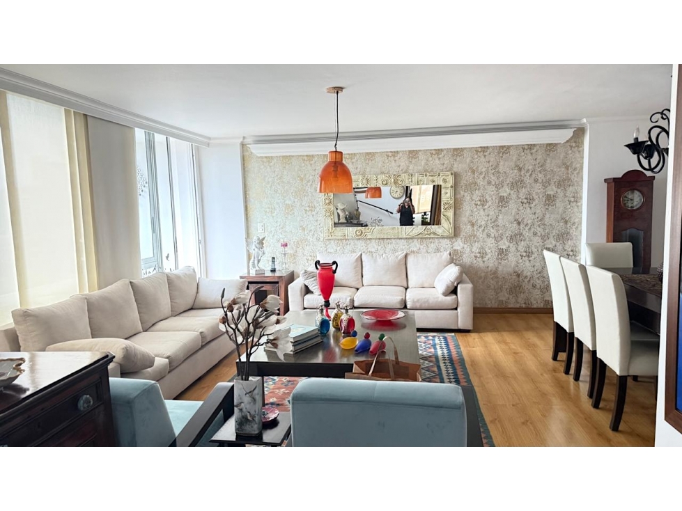 Venta Penthouse El Poblado cerca Vizcaya con terraza privada