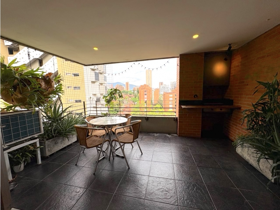 Venta Apartamento EXCLUSIVO El Poblado Parte Alta Provenza Reformado — foto 2