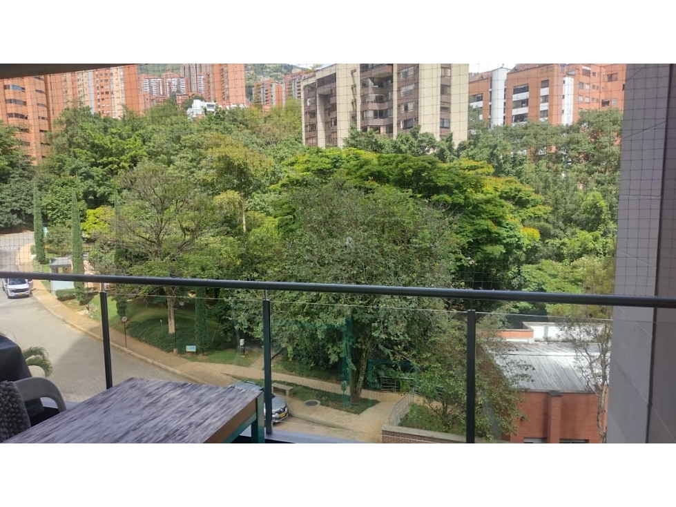Venta Apartamento Las Santas Mall Verona El Poblado en Unidad Completa — foto 5