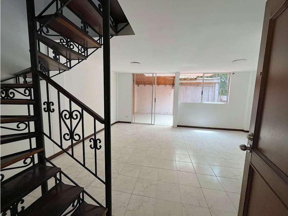 Venta Casa en Belén La Palma Unidad Completa cerca a Los Molinos — foto 3