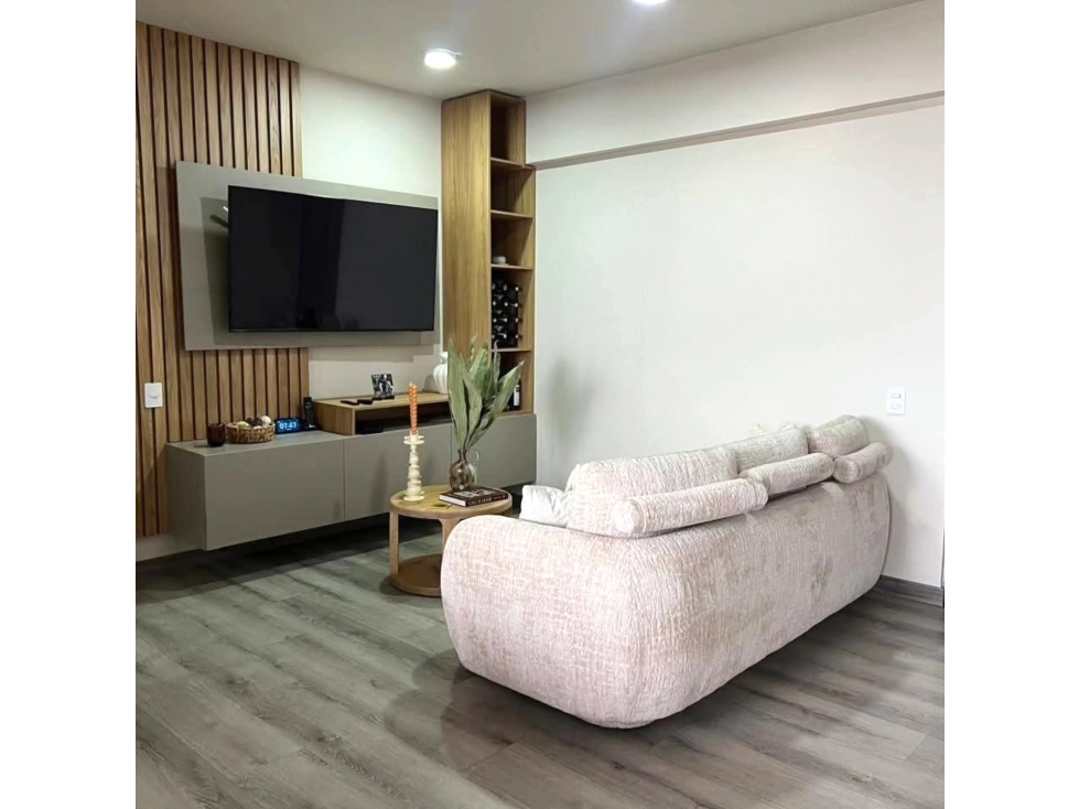 Venta Apartamento Las Palmas Country con Vista y Excelente Ubicación