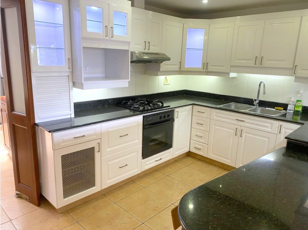 Venta Casa El Poblado LA CALERA cerca a El Tesoro en Unidad Completa — foto 5