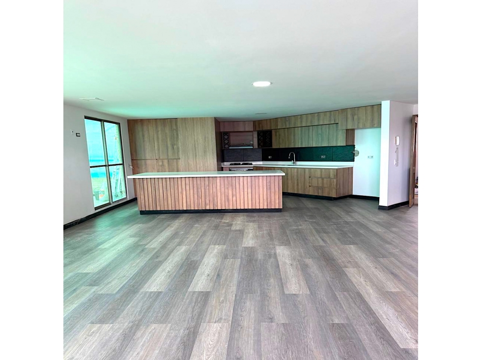 Venta Exclusivo Penthouse Sabaneta Aves María Desocupado