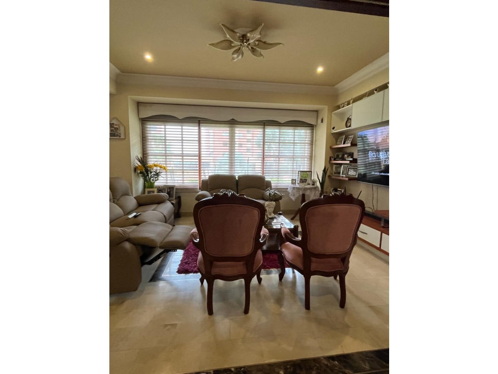 Venta Casa Elegante El Poblado La Calera en Exclusiva Unidad — foto 6
