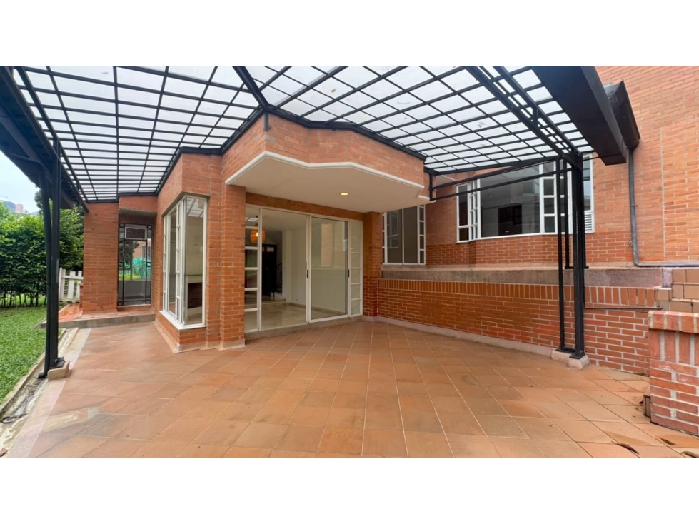 Venta Casa La Concha El Poblado 4 alcobas Desocupado — foto 2