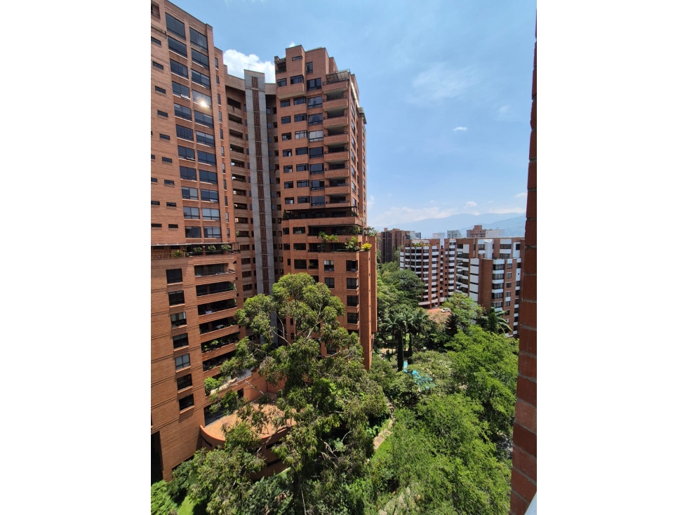 Venta Apartamento El Poblado sector Catay ¡Ubicación estratégica! — foto 2