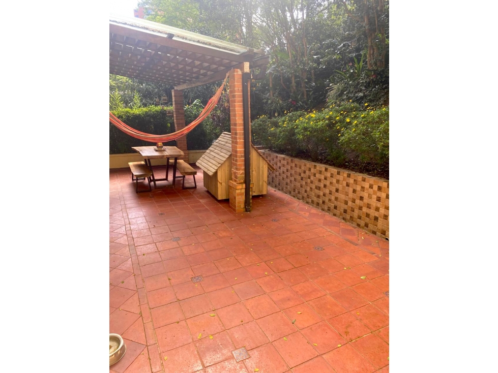 Venta Casa en El Poblado cerca al Tesoro en Unidad Completa — foto 3
