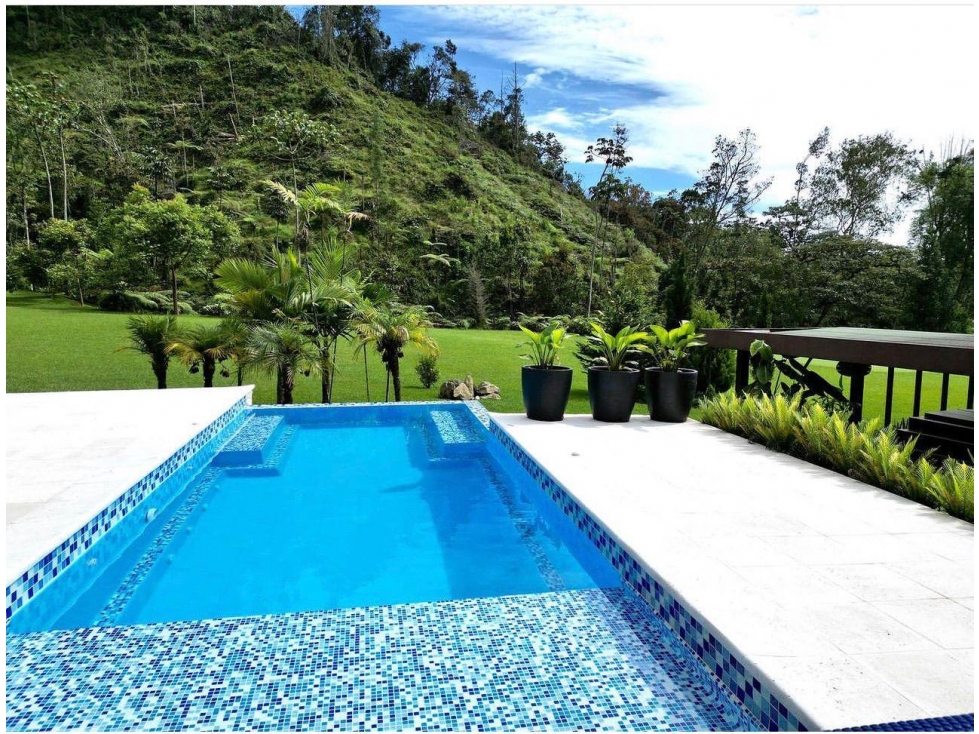 Venta Casa de Lujo en El Retiro FIZEBAD con Lago y Campo de Golf — foto 4
