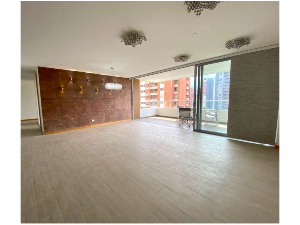 Venta Apartamento de Lujo en Envigado Loma del Esmeraldal con Vista
