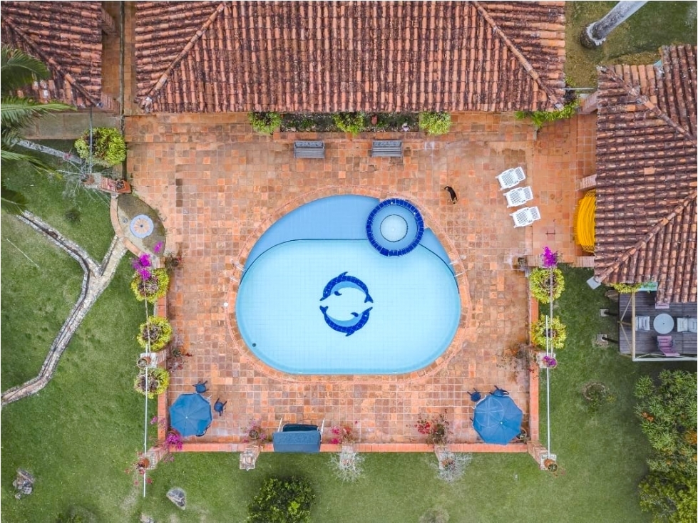 Venta Finca Cocorolló Copacabana 6.000 m2 pesebreras piscina jacuzzi - 3